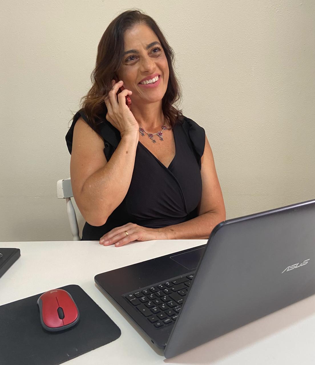 Andréa Nicacio — Nicacio Corretora